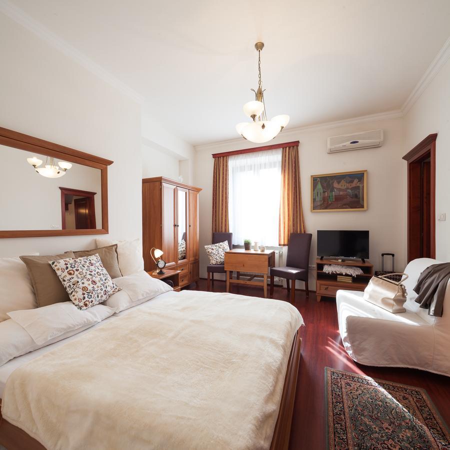 Villa Cecile Шопрон Экстерьер фото