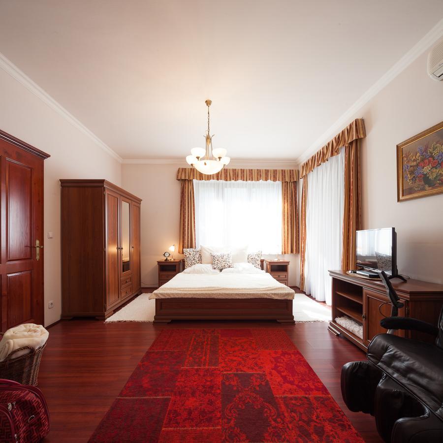 Villa Cecile Шопрон Экстерьер фото