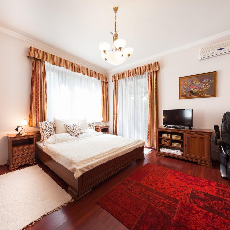 Villa Cecile Шопрон Экстерьер фото