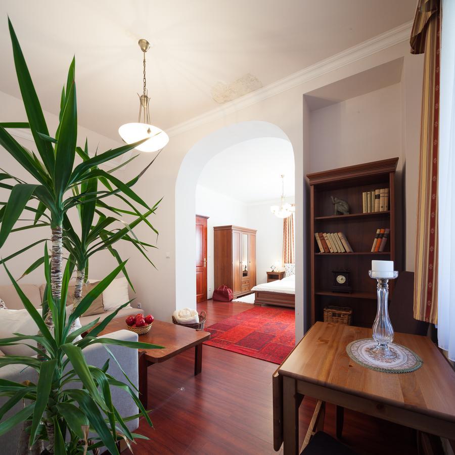 Villa Cecile Шопрон Экстерьер фото